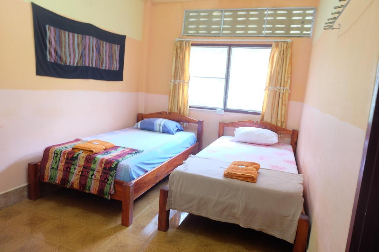 Pan'S Place Vang Vieng Exterior photo