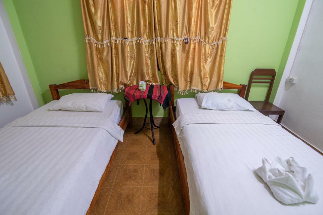 Pan'S Place Vang Vieng Exterior photo
