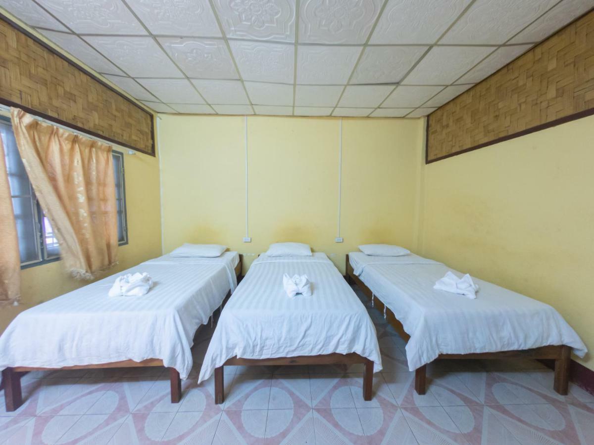 Pan'S Place Vang Vieng Exterior photo