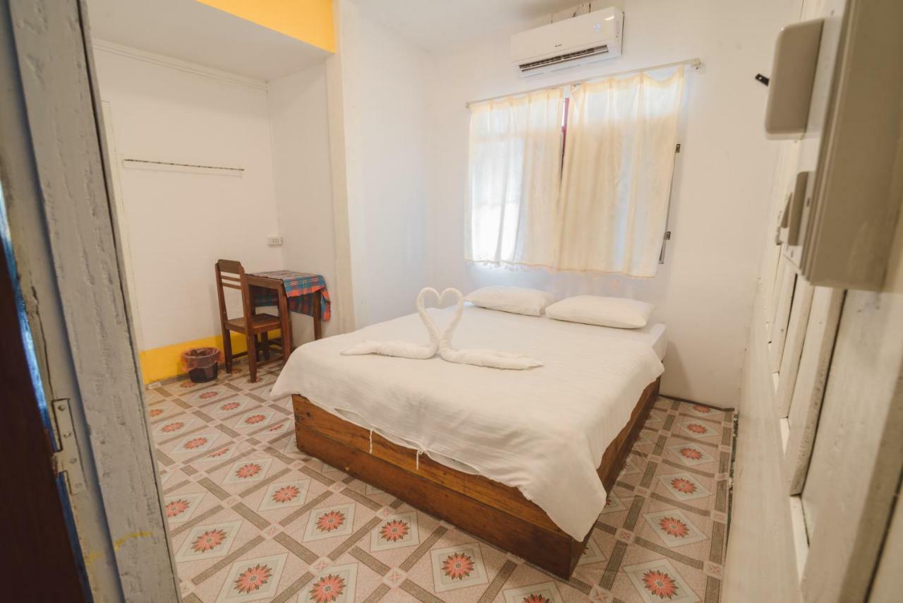 Pan'S Place Vang Vieng Exterior photo