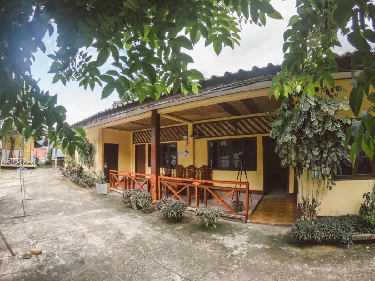 Pan'S Place Vang Vieng Exterior photo