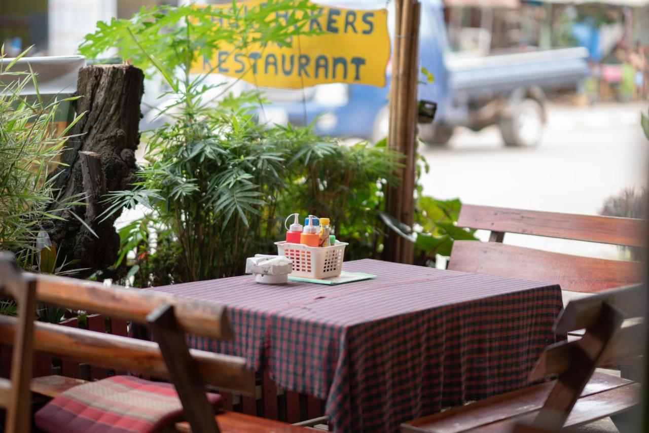 Pan'S Place Vang Vieng Exterior photo